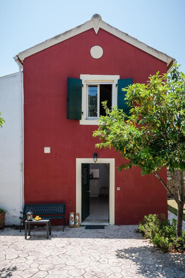 Traditional Rustic Maisonette By Konnect Agios Ioannis Peristerion Exterior foto
